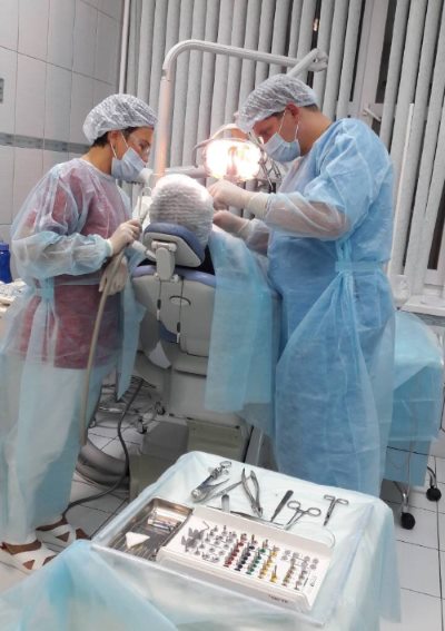 Операция по закрытому синус-лифтингу перед имплантацией